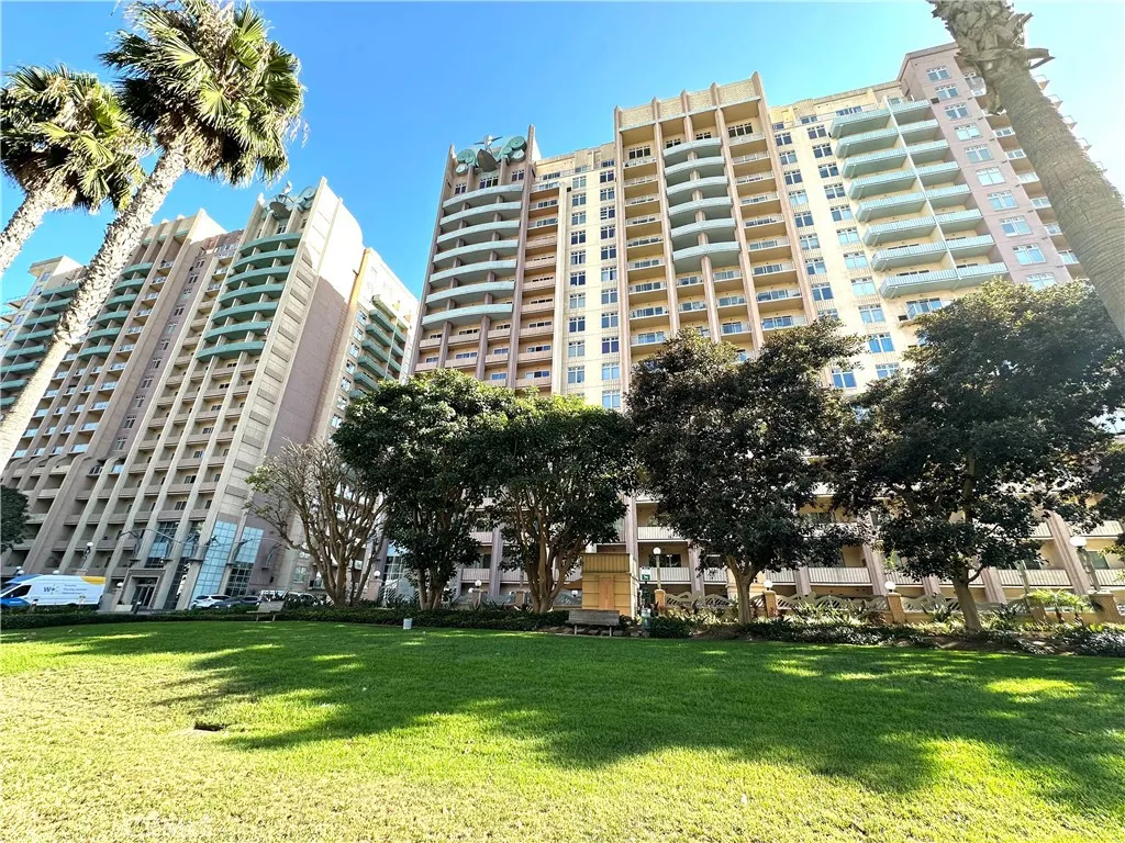 388 Ocean Boulevard 709, Long Beach, California 90802 home-pic-23